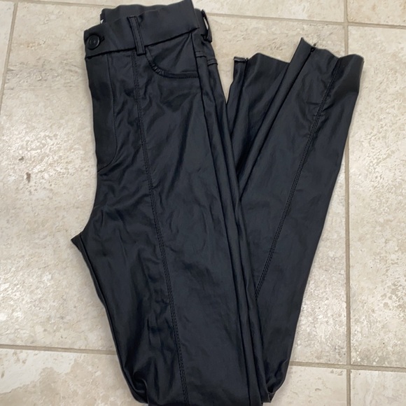 Zara faux leather high waisted pants - Picture 4 of 4